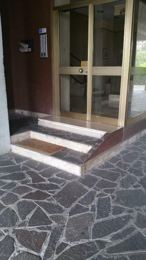 Casa Vacanze Cinecitta'Est روما المظهر الخارجي الصورة